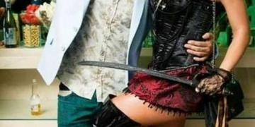 Latino posta foto com Mendigata e avisa: 'Não é minha namorada'